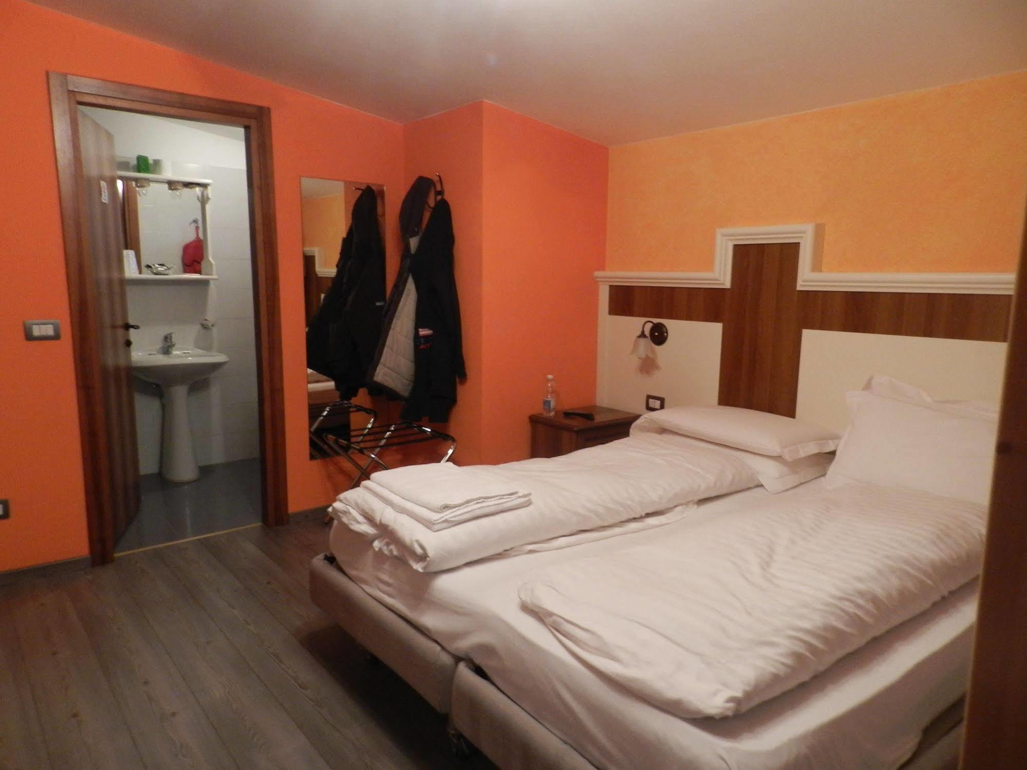 Hotel Saligari Verceia Ngoại thất bức ảnh